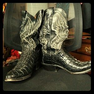 Lucchese 1883 Hornback Caiman boots